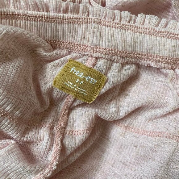 Pink Ruffled Women's Shorts - Picture 10 of 12